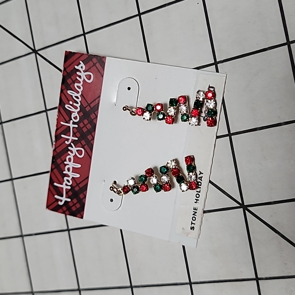 Bon‎ Ton Star Earrings- NIP